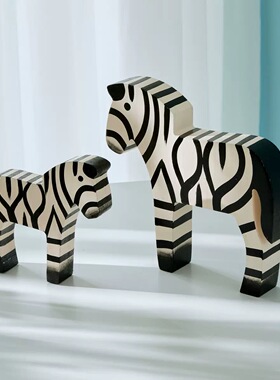 简约北欧儿童房漫画书装饰摆件