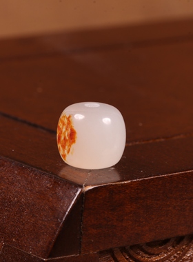 正宗新疆和田玉黑皮籽料白玉散珠