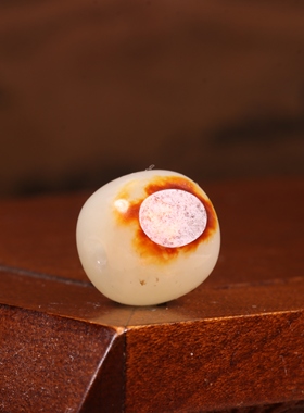 新疆和田玉籽料红皮老型珠单珠