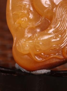 珠子哥龙吊坠·新疆和田玉籽料