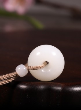 新疆和田玉籽料挂件吊坠手把件