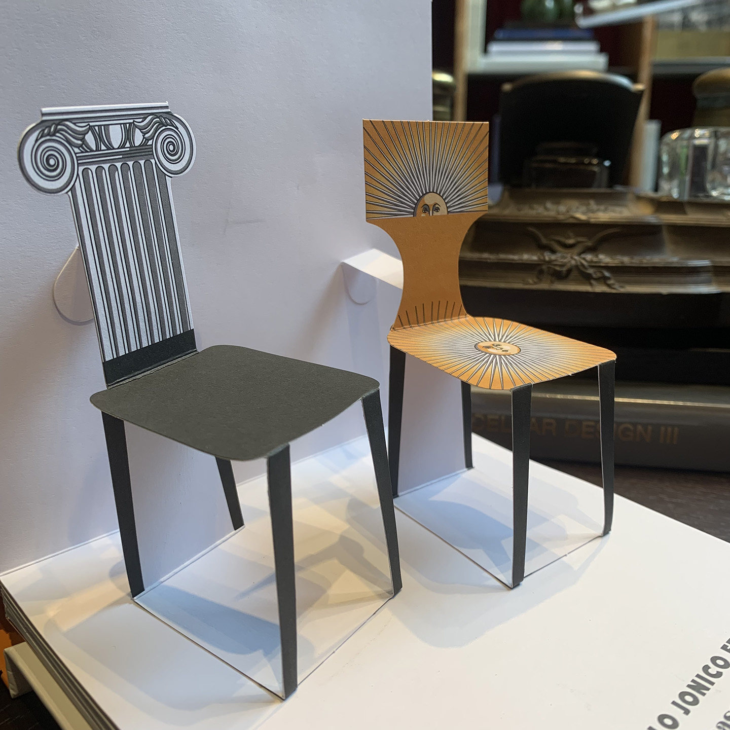 【现货】 10Chairs 10把设计大师的椅子10 Chairs 跨界艺术设计家椅子作品展示立体书 英文原版