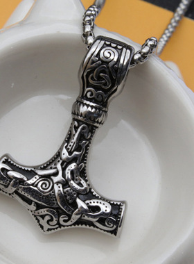 外贸不锈钢长款北欧维京海盗奥丁三角结标志雷神锤子钛钢吊坠项链