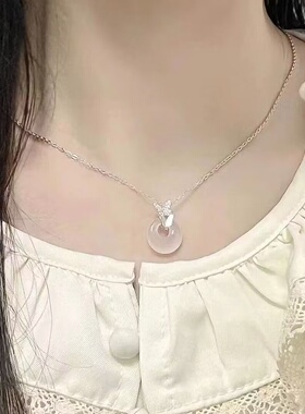 新中式蝶恋平安扣项链女百搭感轻奢简约锁骨链送闺蜜女友项饰