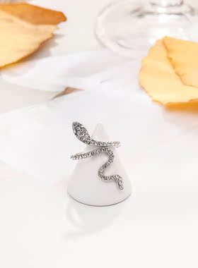 蝴蝶蛇形戒指inlaid zircon snake rings Punk index finger ring