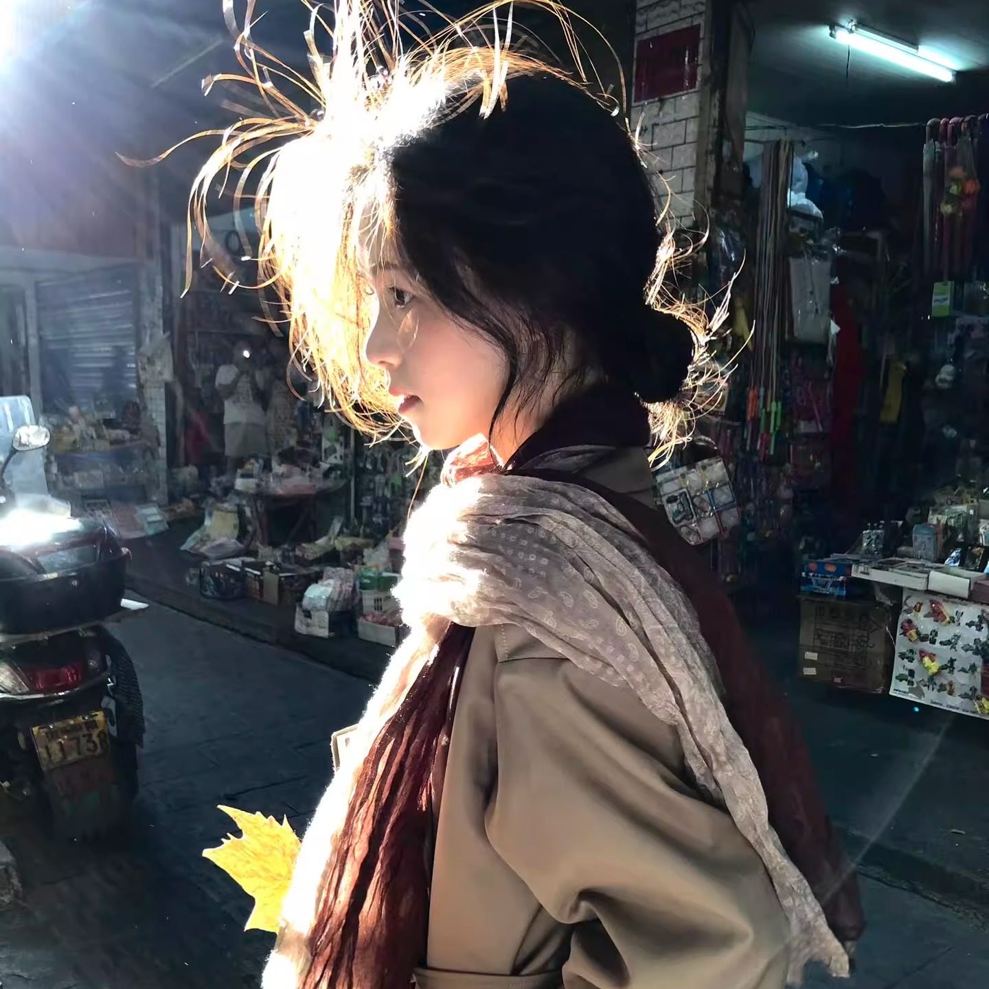 县城文学！棕色复古文艺风棉麻围巾女春秋渐变皱丝巾森女百搭配饰,淘宝优惠券,粉丝福利购,淘宝优惠卷