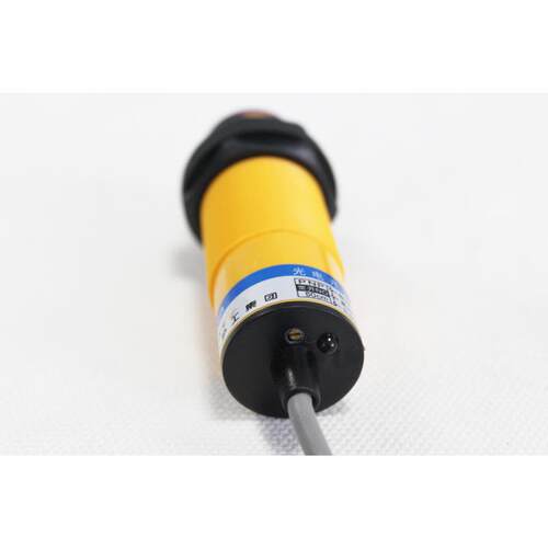 光电开关 E3F3-DS100C4 B2 N1 N2 P1 P2 N12 P12 Y1 Y2红外传感器 - 图3