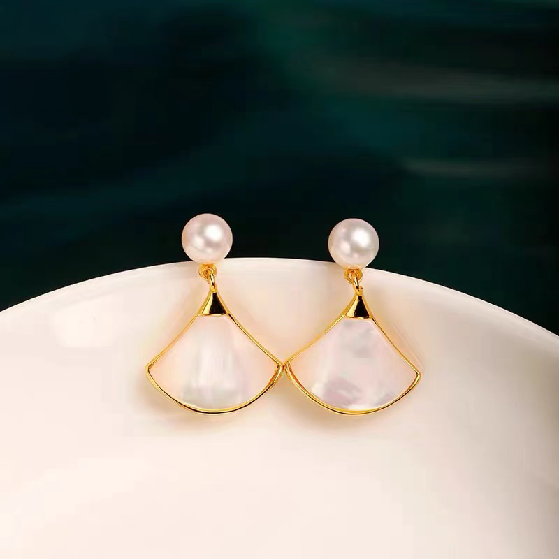 Gloire 铸金珍珠耳钉 14K Gloire 铸金珍珠耳钉 14K
