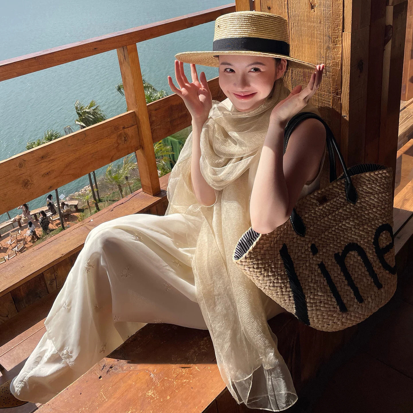High-end silk scarf for women, 2026 new style, wool, light luxury mulberry silk scarf, shawl, gauze scarf for outer wear