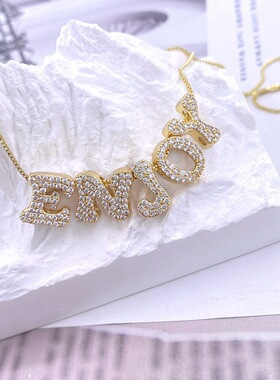 新款时尚英文26个字母吊坠镶锆石