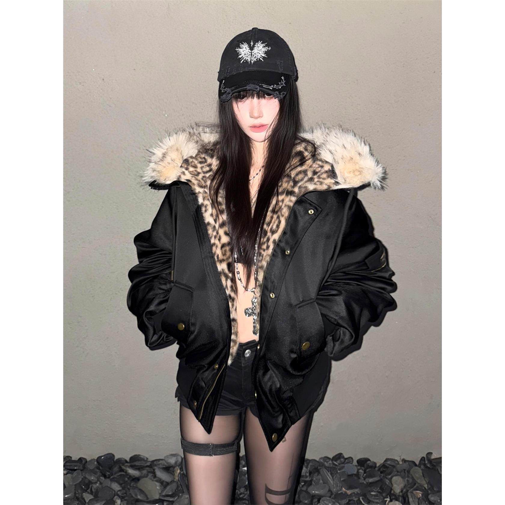 亚文化豹纹连帽棉服女冬季新款重磅飞行员夹克加厚毛领外套视觉系,淘宝优惠券,粉丝福利购,淘宝优惠卷