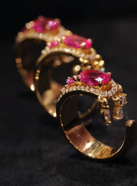 法国gentle motto设计红刚玉鸽子蛋镶嵌尾戒  高品质百搭潮流