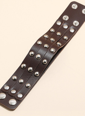 欧美新款朋克风潮流牛皮手链三排铆钉男士宽皮手环动漫周边饰品