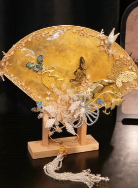 秀禾服新娘百搭团扇高级感复古金色水凝胶扇子古典龙凤褂晨袍配饰