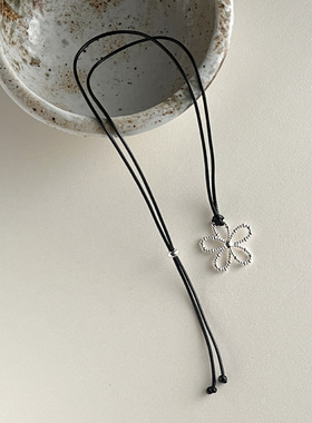 日系cherry kitty925银镂空花朵黑绳项链女简约轻奢时髦个性黑色