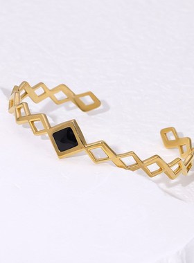 Stylish Geometric Titanium Steel Bracelet for Women Ins Styl