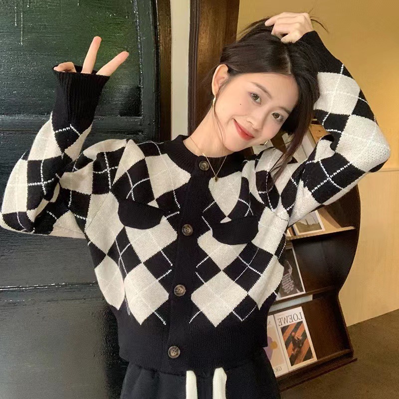 菱格圆领长袖针织开衫女秋冬上衣女小外套