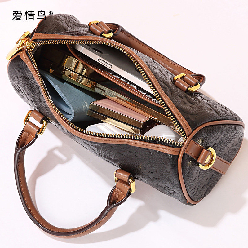 爱情鸟2021年新款轻奢波士顿斜挎包 爱情鸟女士包袋