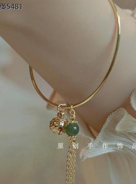 国风女手环玉髓宫铃半镯女小众