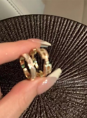 轻奢贝壳H字母戒指女时尚个性