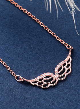 Necklace Exquisite Feather Wings Pendant Necklace Female