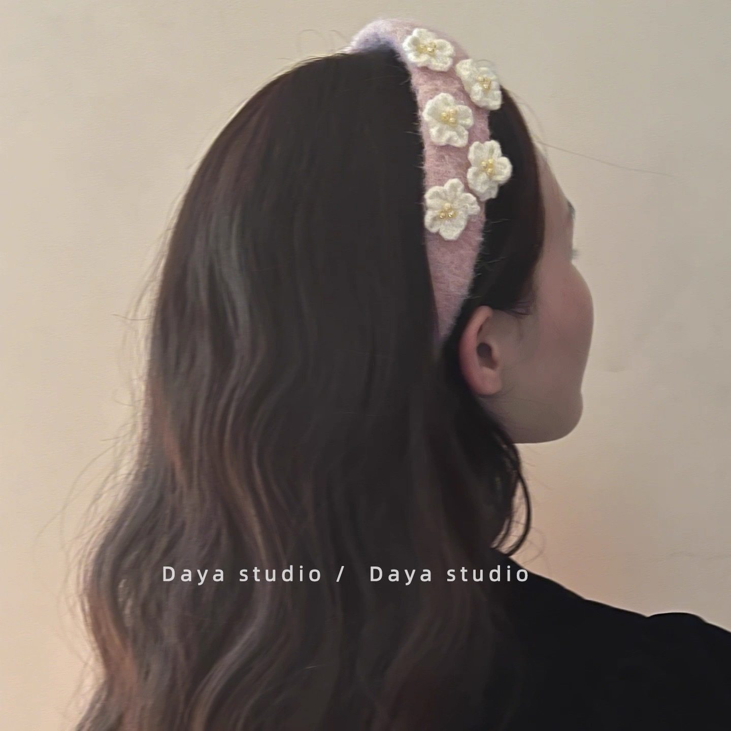 温柔花事适合冬天的粉白毛绒花朵发箍感小众设计高颅顶头箍,淘宝优惠券,粉丝福利购,淘宝优惠卷