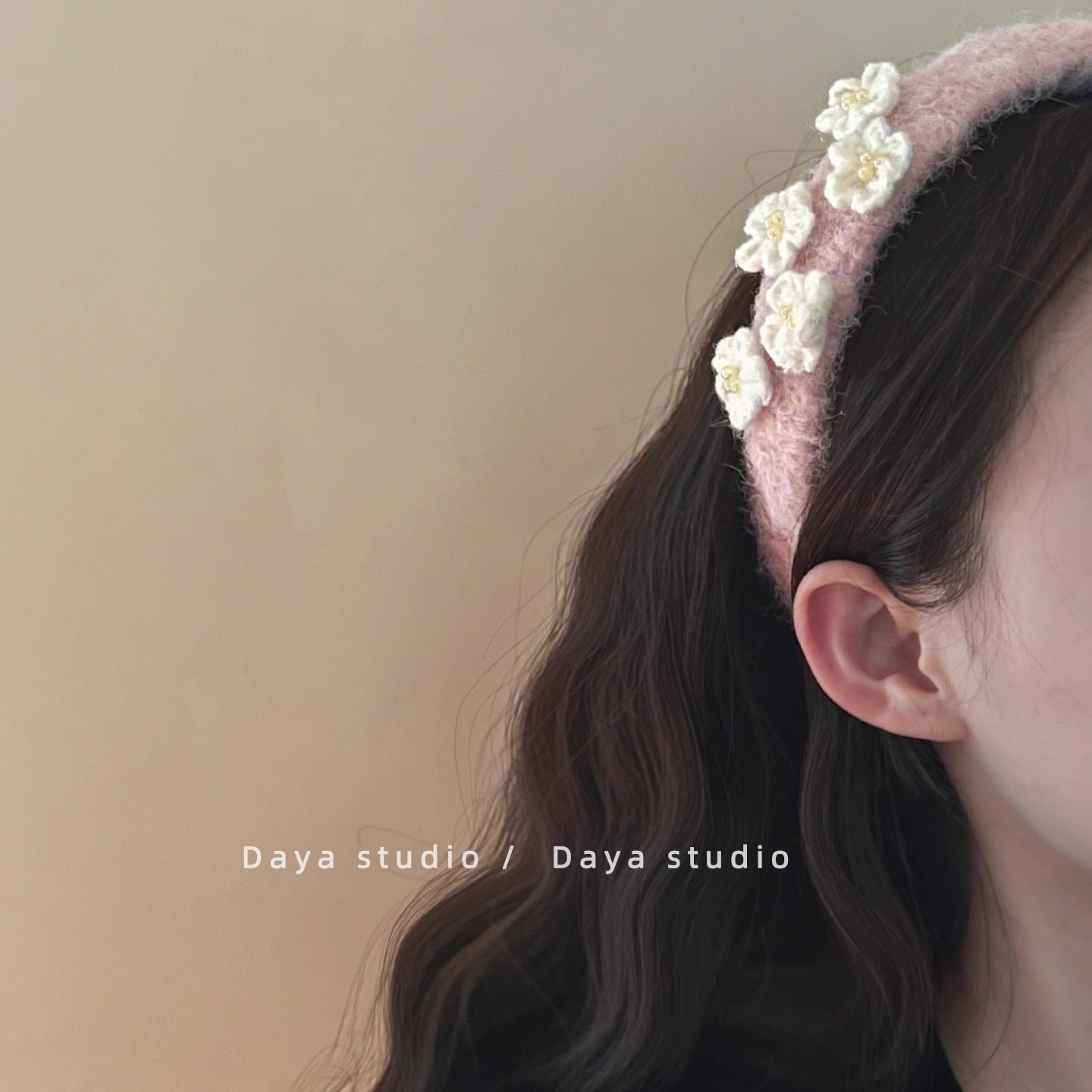 温柔花事适合冬天的粉白毛绒花朵发箍感小众设计高颅顶头箍,淘宝优惠券,粉丝福利购,淘宝优惠卷