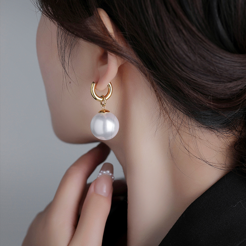 简约气质高级感法式大珍珠耳环2024新款高端时尚设计百搭耳饰耳坠