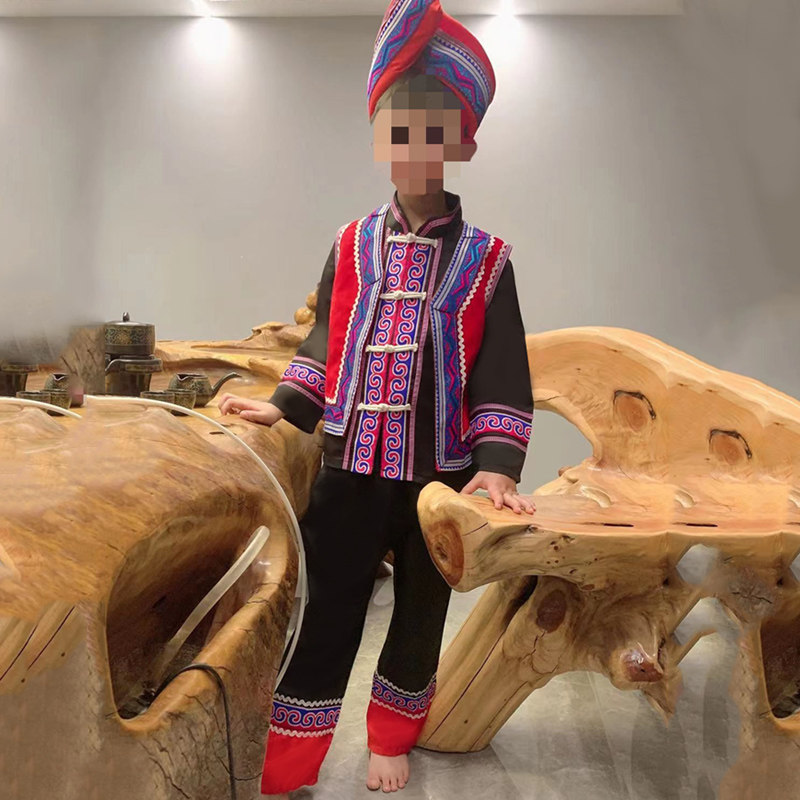  芊秋黛民族服装/舞台装