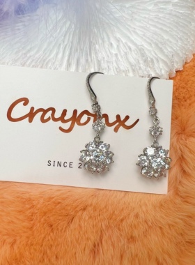 CRAYONX垂坠灵动花朵耳钩