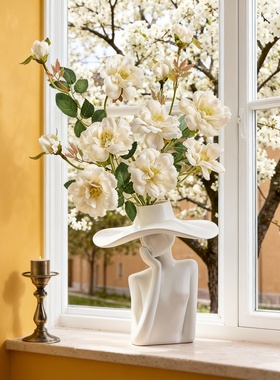 创意人物造型白色陶瓷花瓶摆件