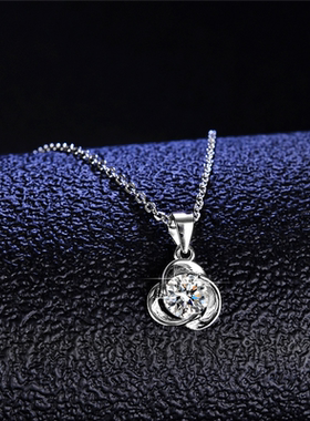 925纯银吊坠1克拉莫桑钻项链女款时尚三叶草风车新款银吊坠锁骨链