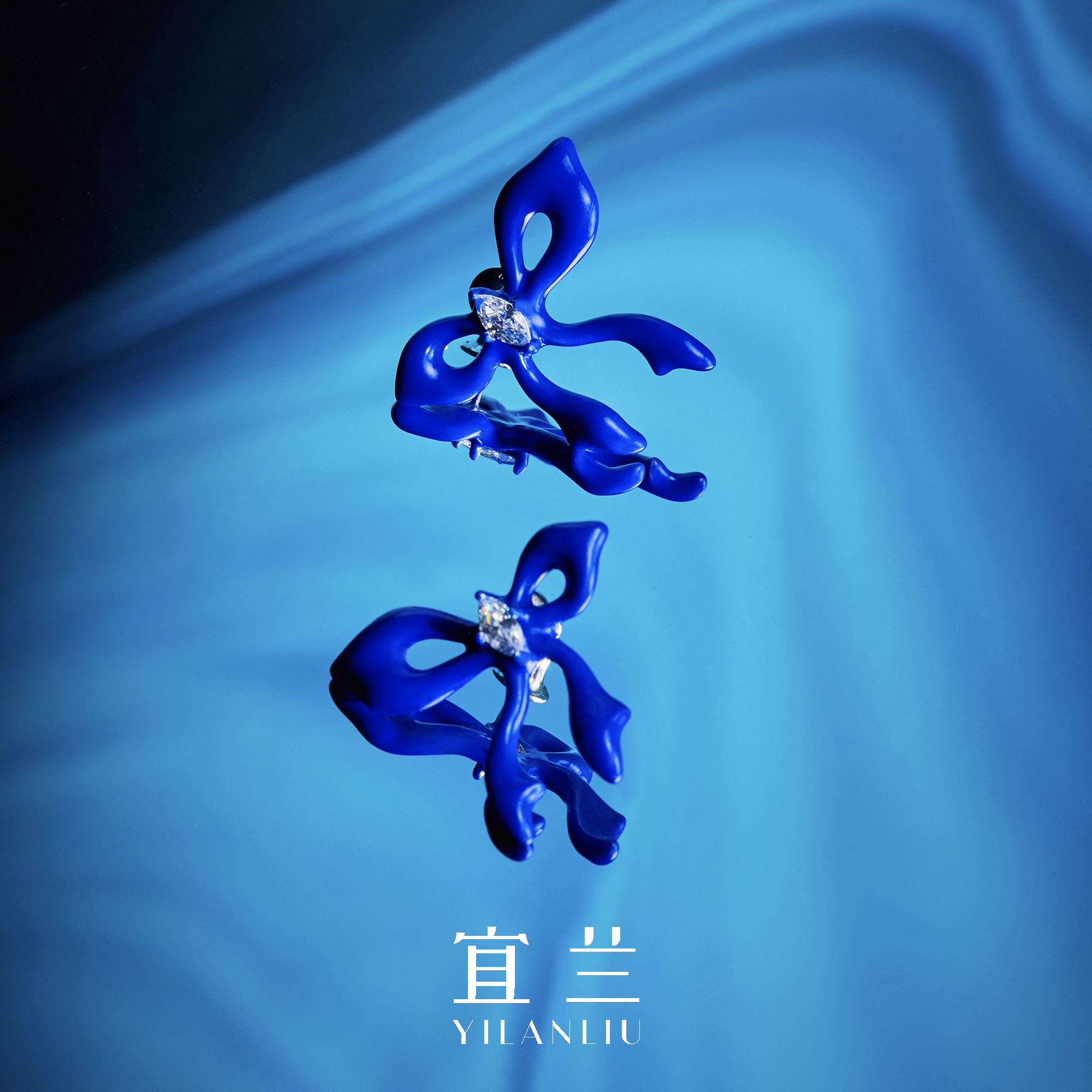 明星同款宜兰珠宝蝴蝶结耳钉女克莱因蓝敦煌飞天小众百搭节日礼物