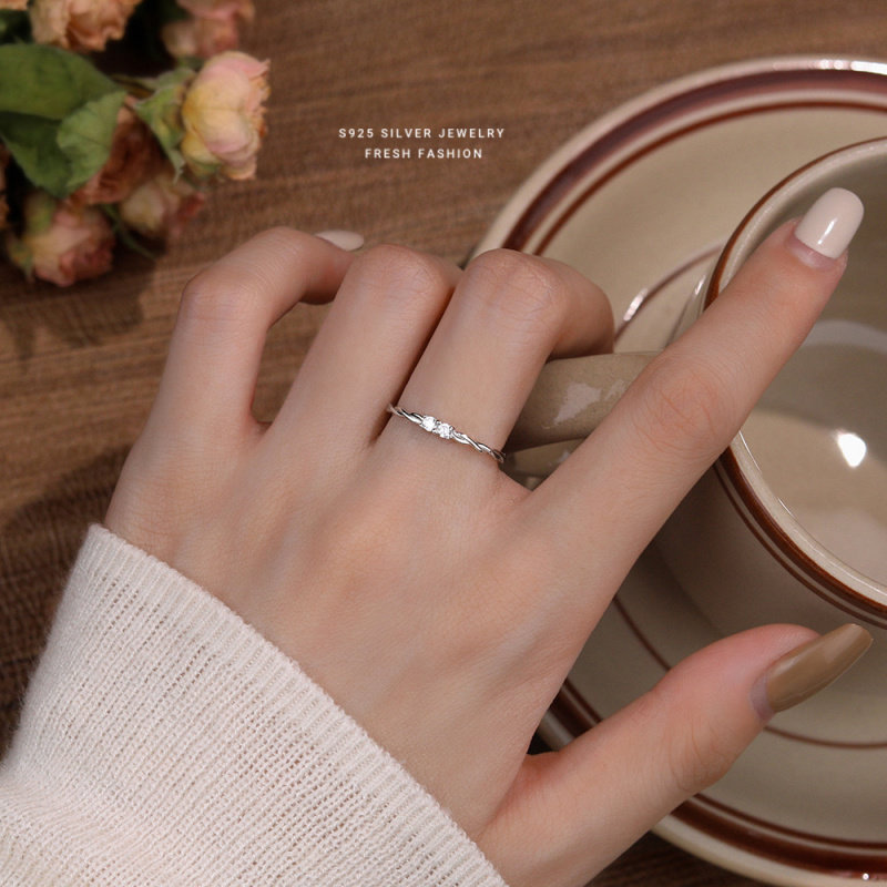 S925 sterling silver plain ring for women, cold style niche design