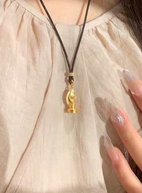 国际象棋骑士马项链女本命年守护