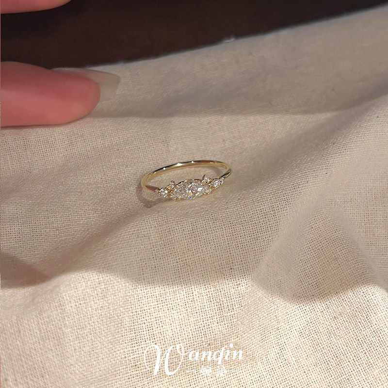 Sparkling Marquise Ring Women's Niche Design Light Luxury Ring