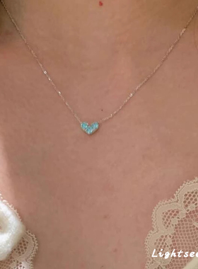 爱心项链女2025新款配饰轻奢小众