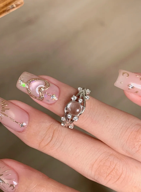 仿水晶戒指女小众设计轻奢高级感