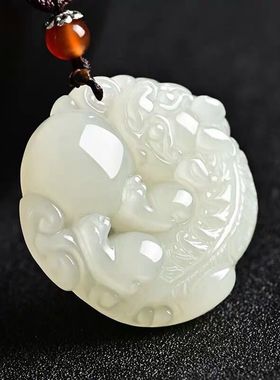 和田玉貔貅男女款玉石吊坠小众款