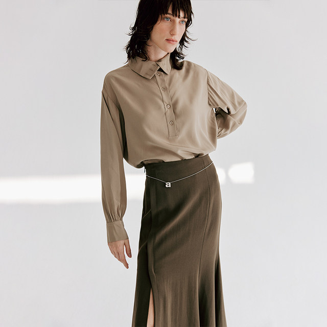 Elegant fishtail acetate skirt with asymmetrical design