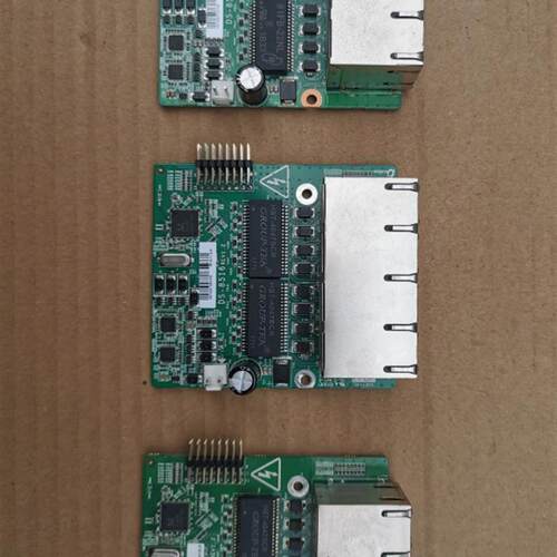 拆机海康DS-7608/7808N-E2/8P录像机网口接口板DS-8516 REV1.2 - 图0