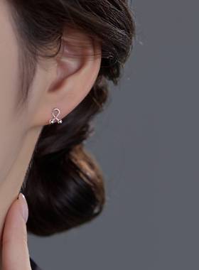 伊灿S999纯银针迷你交叉耳钉女