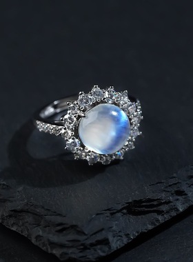 新中式天然月光石蛋面戒指