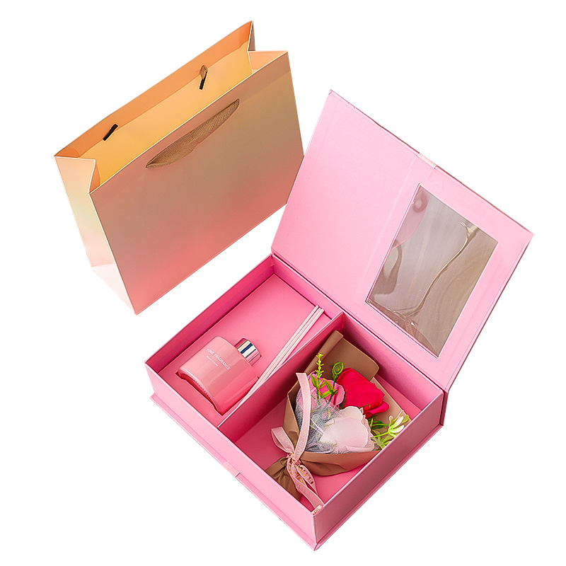 生日礼物送妈妈婆婆老师高档实用礼品康乃馨香薰礼盒高级感伴手礼