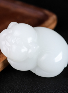 天然新疆和田玉白玉招财猪手把件羊脂玉生肖猪挂件把玩件小摆件