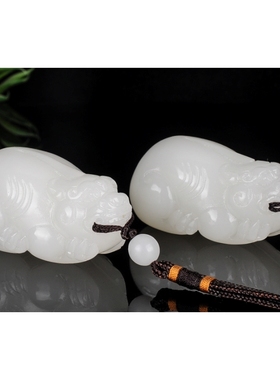 新疆和田玉把件 天然昆仑白玉原石手把件 招财貔貅手玩件 男女款