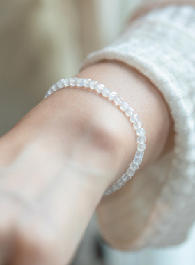 天然白月光石手链切面小珠子女清新简约百搭水晶手串正能量