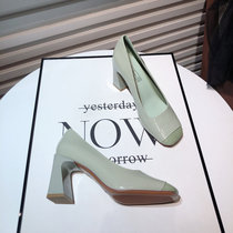 New strong push ~ little fresh young girl High heel Shoe retro square head light mouth Painted Leather Coarse Heel Single Shoes Commute Womens Shoes