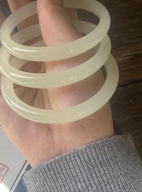 天然玉石手镯青白玉圆条手镯