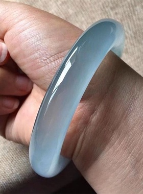 厂家冰种石英岩玉蓝水胖圆条手镯女款高冰天青冻海蓝宝玉镯子